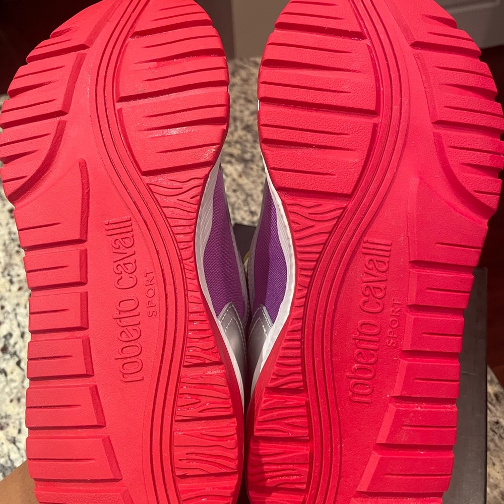 Pre-Own Sz39  Roberto Cavalli Sport Sneakers with Red Soles